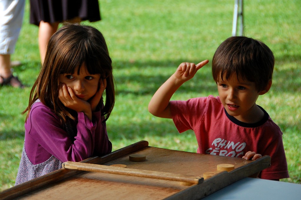 Animation jeux table à glisser